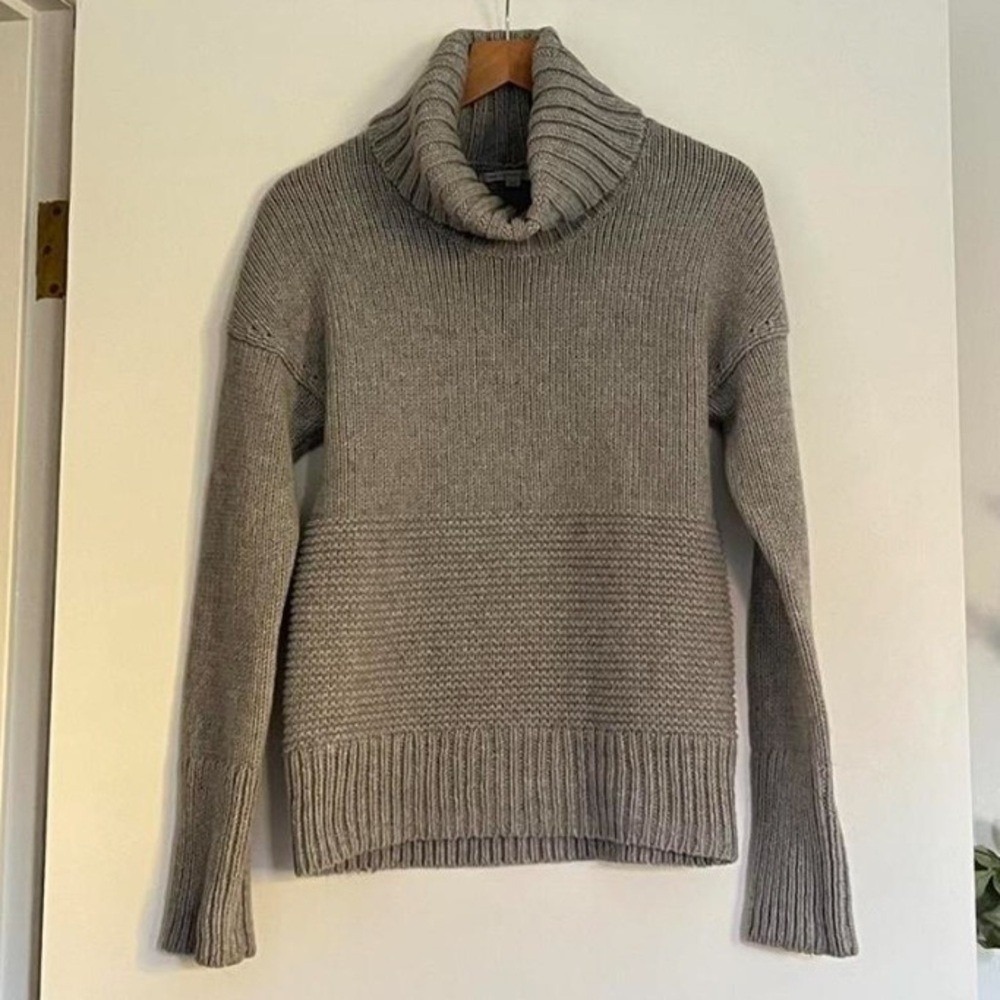 GAP Chunky Knit Turtleneck Sweater -‎ XS